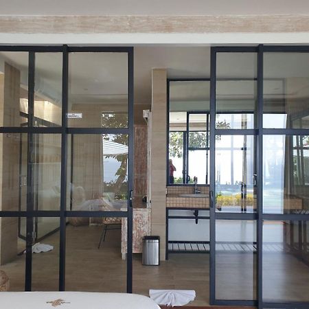 Nusa Dua Ocean View With Private Beach Exterior foto