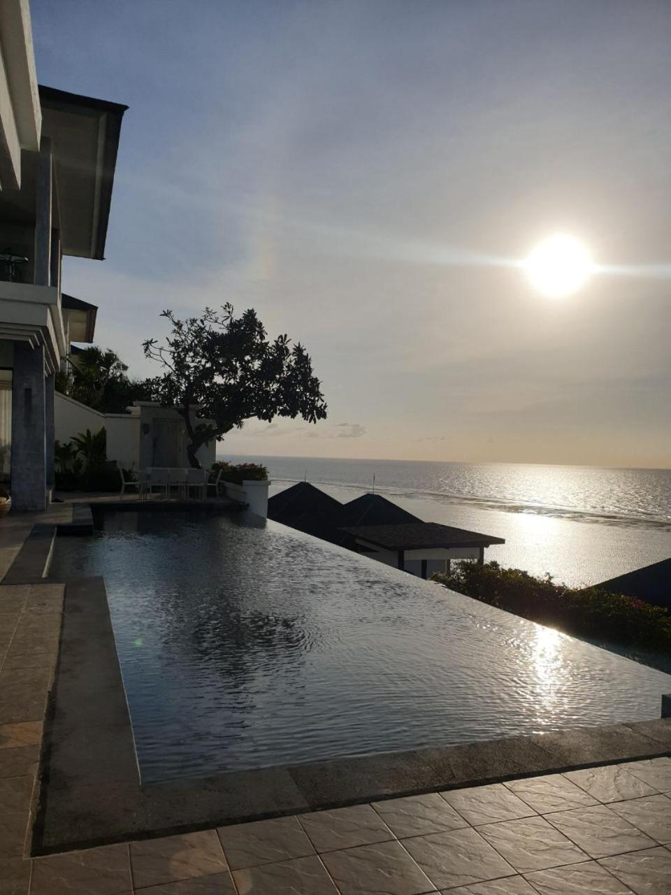 Nusa Dua Ocean View With Private Beach Exterior foto